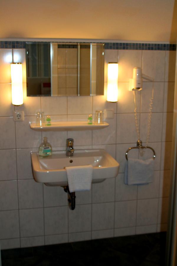 Karstens Gasthof Nordhastedt Екстер'єр фото