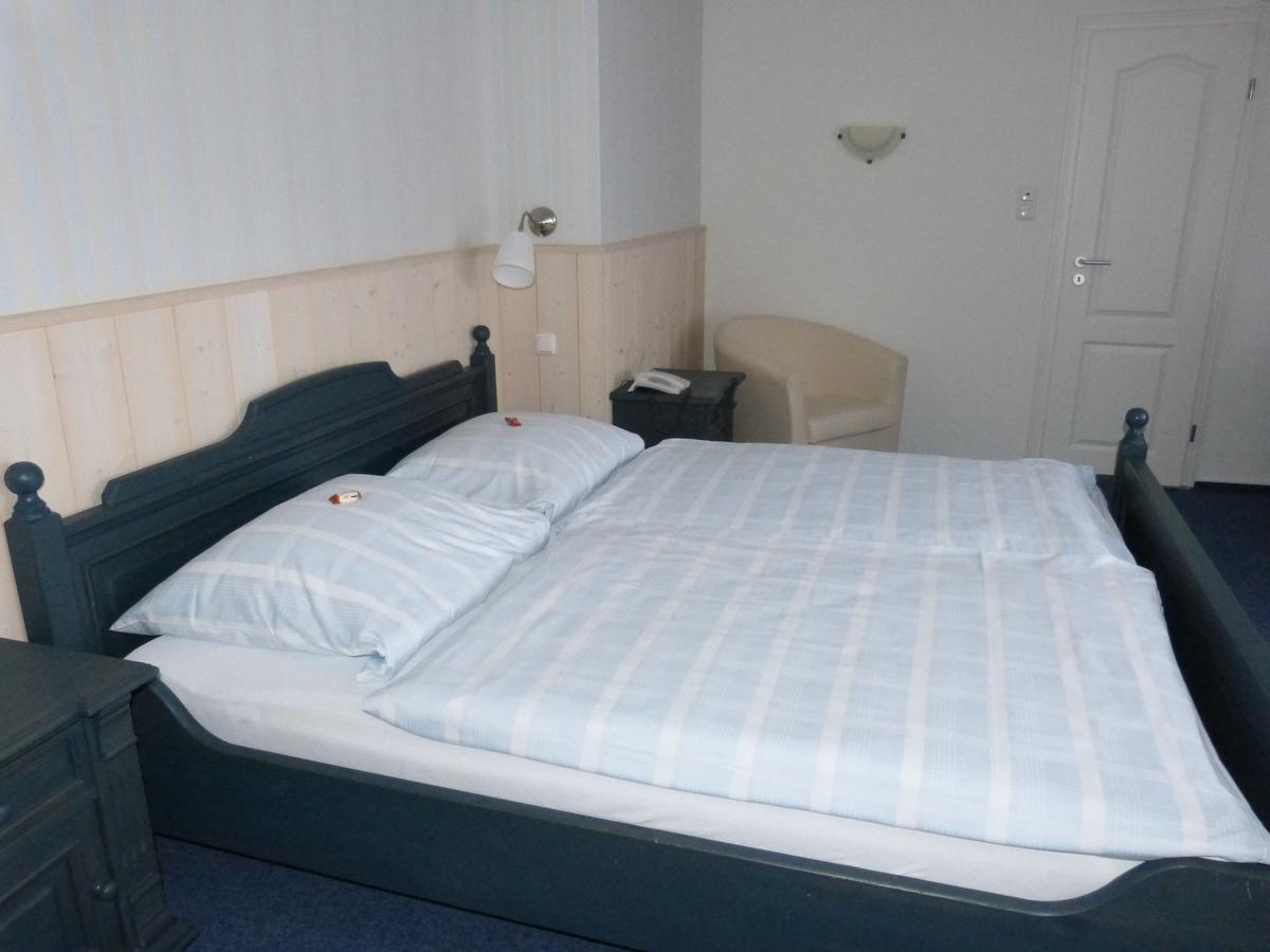 Karstens Gasthof Nordhastedt Екстер'єр фото